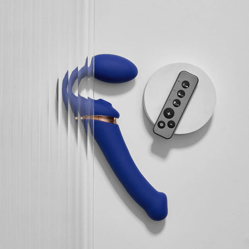 Strap-on Multi Orgasm Télécommandé 3 moteurs - Télécommande rechargeable - Bleu