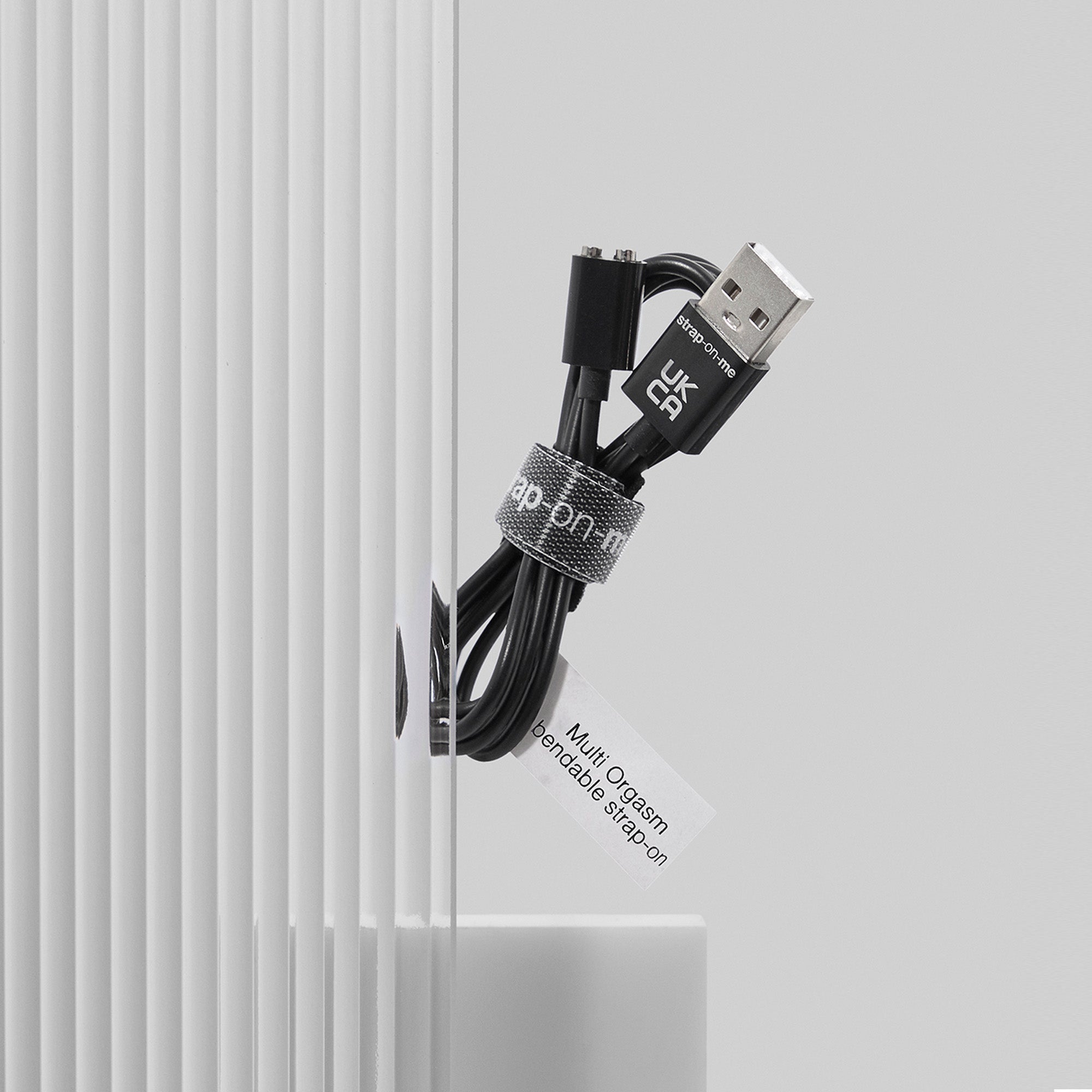 chargeur-magnetique-usb-multi-orgasm-strap-on-me