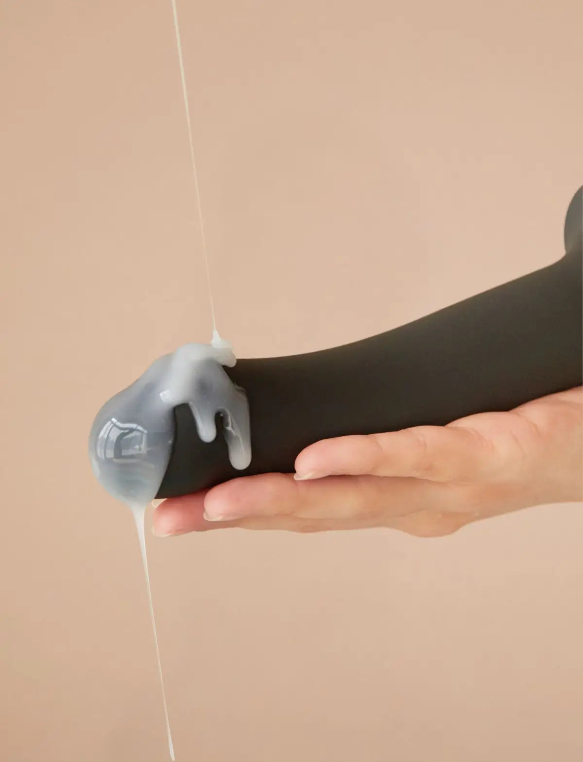 Dildo éjaculateur noir – stimulation réaliste et effet naturel, compatible strap-on-me
