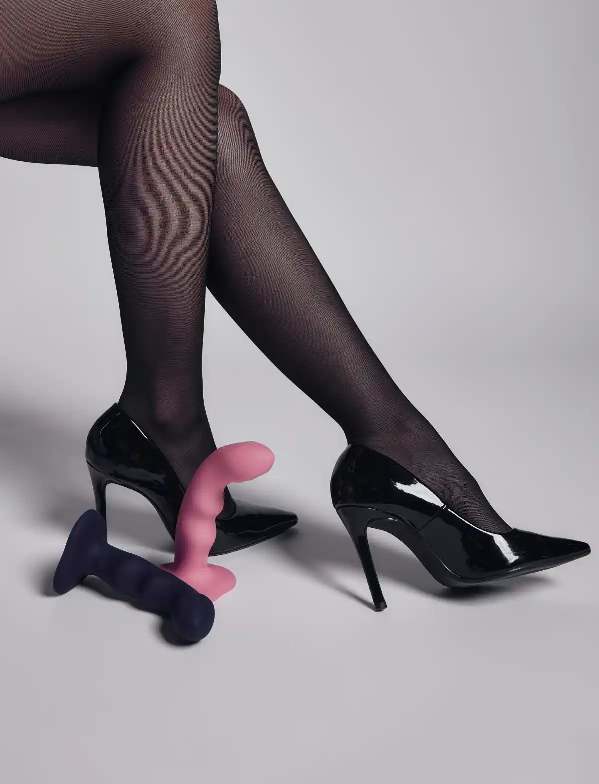 Dildo vibrant tapping wave bleu – stimulation rythmée et sensations intenses, compatible strap-on-me