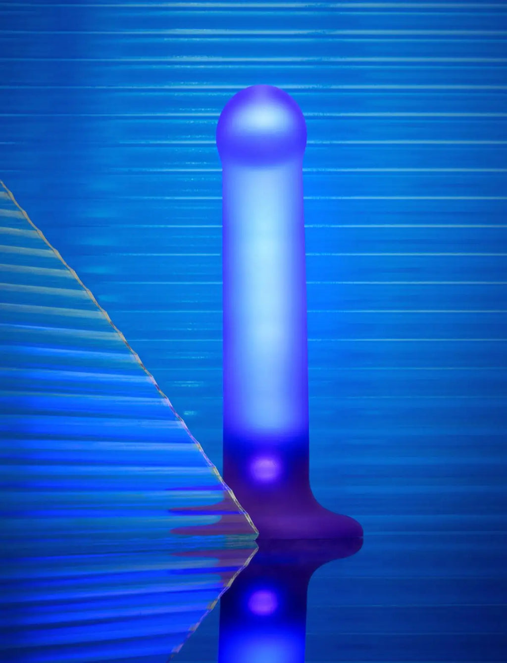 Dildo semi-réaliste glow LED – effet lumineux et stimulation confortable, compatible strap-on-me