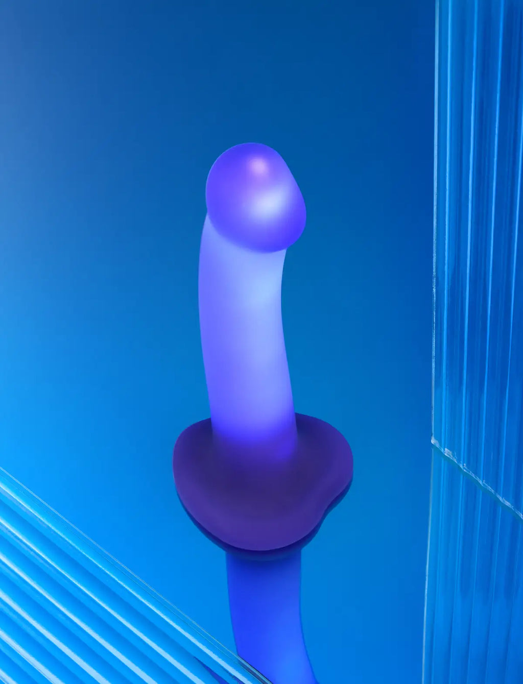 Dildo semi-réaliste glow LED – effet lumineux et stimulation confortable, compatible strap-on-me